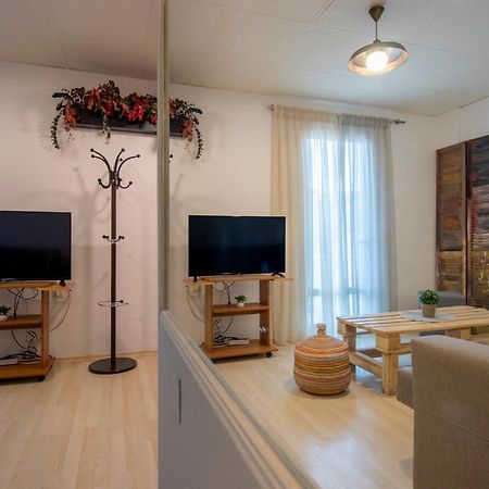 Modern City Apt In The Heart Of Heraklion Luaran gambar